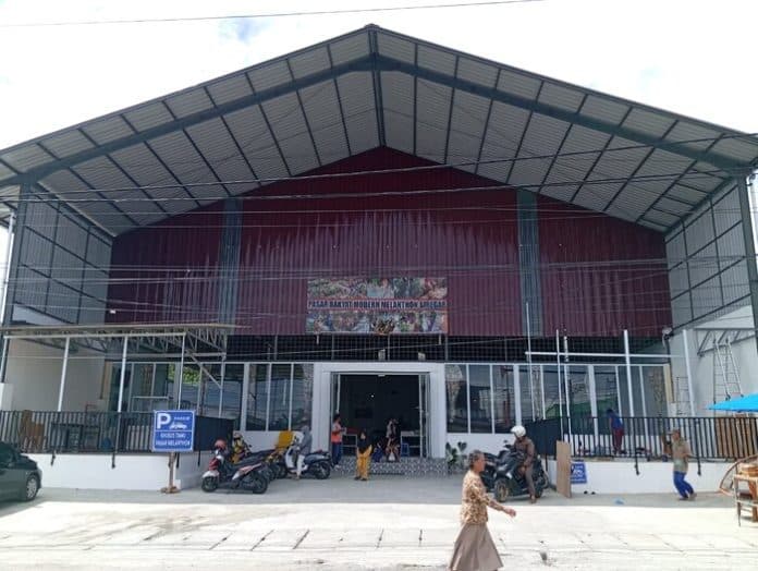 tak_berizin_satpol_pp_siantar_panggil_pemilik_pasar_rakyat_modern