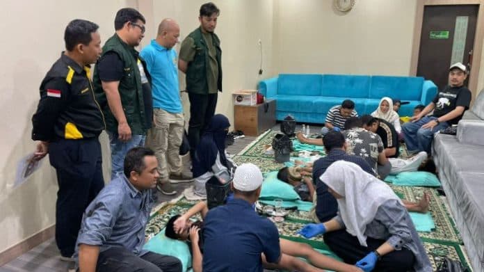 tak_dibatasi_anak_beragama_kristen_ikut_sunat_massal_di_medan