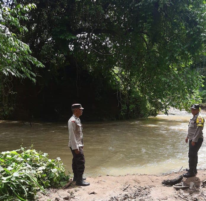tak_pulang_hingga_sore_bapak_separuh_baya_di_desa_bargot_topong_diduga_hanyut