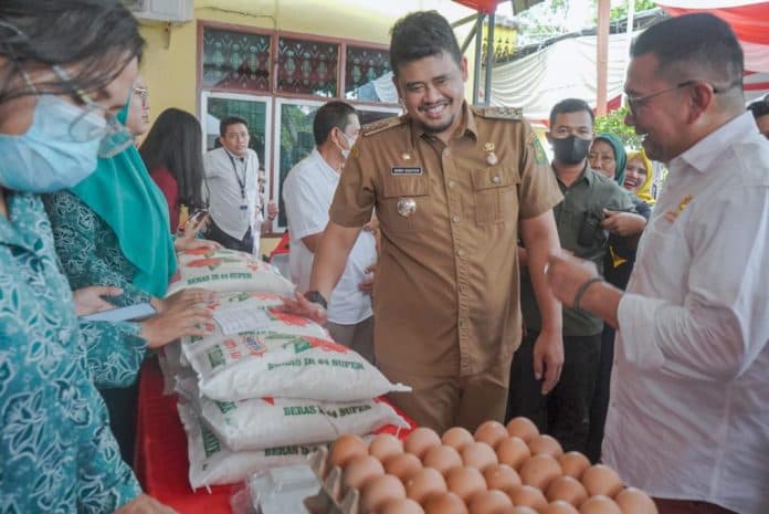 tangani_inflasi_pemko_medan_buka_pasar_murah_di_151_kelurahan