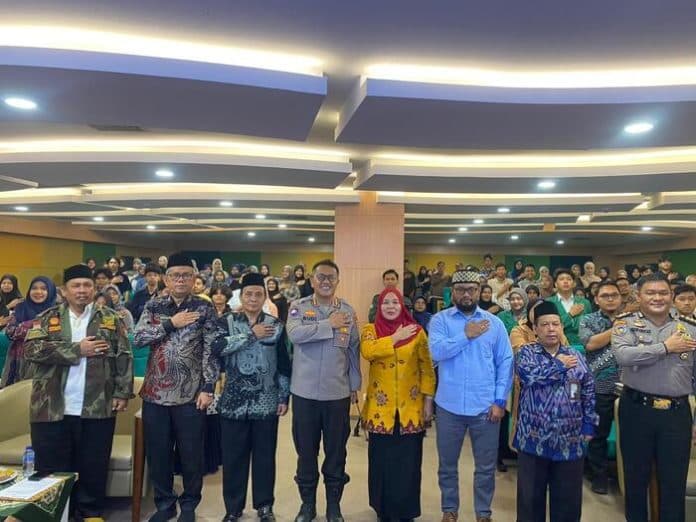 tanggulangi_terorisme_dan_intoleransi_baharkam_polri_gelar_seminar_di_uinsu
