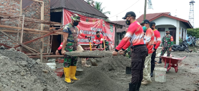 taruna_latsitardanus_renovasi_rumah_penggali_kubur_tak_layak_huni