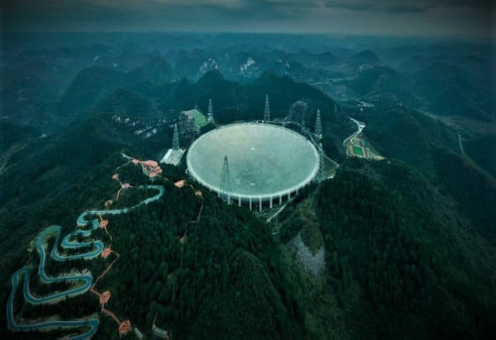 teleskop_fast_china_setujui_6400_jam_observasi_untuk_ilmuwan_global