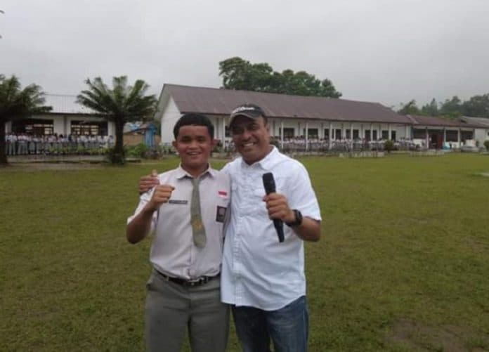 tema_hari_pahlawan_tahun_ini_sejalan_dengan_mars_hkti_memerangi_kemiskinan_dan_kebodohan