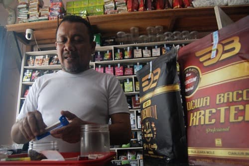 tembakau_linting_mulai_terdampak_maraknya_rokok_ilegal