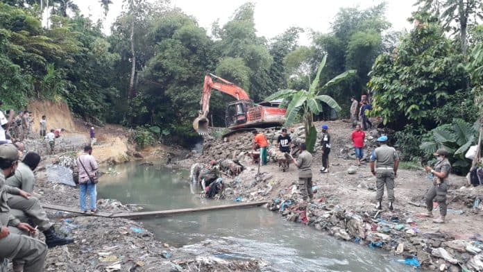 tembok_penahan_di_bantaran_bah_kaitan_dibongkar_ini_kata_pemiliknya