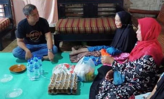 temui_warga_yang_sakit_berkepanjangan_pj_wali_kota_tebing_tinggi_berikan_bantuan