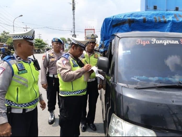 terakhir_ops_keselamatan_toba_2024_polres_tebing_tinggi_tilang_40_kendaraan