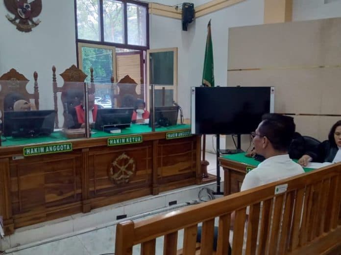 terbukti_sebarkan_informasi_bernilai_kebencian_boasa_simanjuntak_divonis_19_bulan_penjara