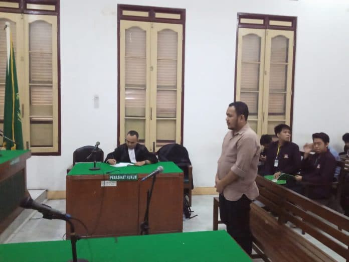 terdakwa_kasus_pemerasan_caleg_dprd_medan_divonis_15_tahun_penjara
