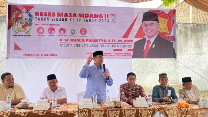 terima_keluhan_konstituennya_raden_khalil_siap_jadi_jembatan_masyarakat_ke_pemerintah