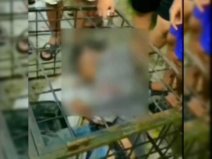 terjadi_di_jalan_datuk_kabu_warga_masukkan_pencuri_ke_dalam_besi_kerangkeng_yang_dia_curi