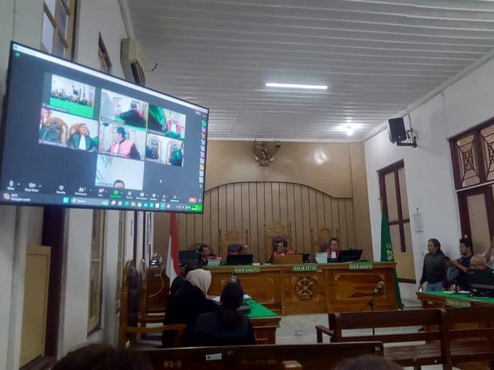 terjerat_kasus_perjudian_dan_tppu_apin_bk_dituntut_penjara_5_tahun