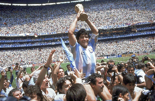 terkait_kematian_diego_maradona_8_orang_bakal_disidang