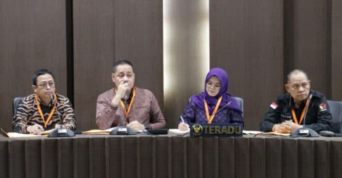 terkait_seleksi_anggota_bawaslu_sumut_dkpp_mulai_periksa_anggota_bawaslu_ri