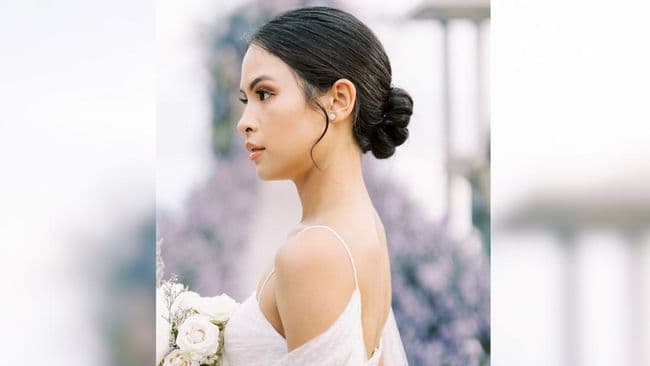terlihat_sederhana_maudy_ayunda_pakai_anting_seharga_rp181_juta_di_resepsi_pernikahan