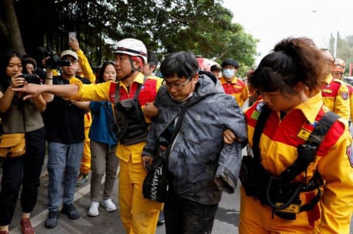 terperangkap_dalam_gua_9_korban_gempa_taiwan_diselamatkan