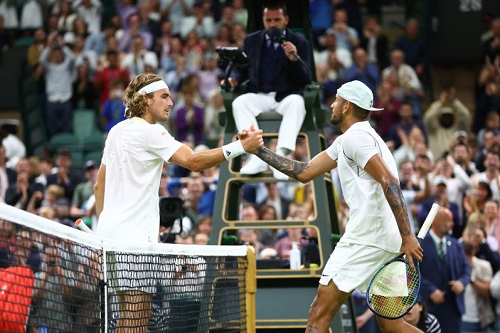 tersungkur_di_wimbledon_stefanos_tsitsipas_sebut_kyrgios_perisak