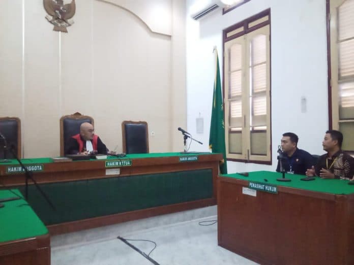 terungkap_di_sidang_prapid_seleksi_pppk_mantan_bupati_batu_bara_zahir_belum_berstatus_dpo