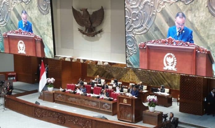 tiga_partai_usulkan_hak_angket_demokrat_dan_gerindra_menolak
