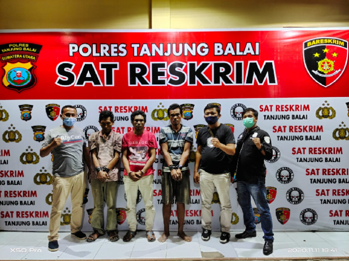 tiga_spesialis_komplotan_pencuri_bahan_bangunan_digaruk_polisi