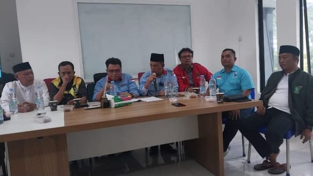 tim_asri_ludin_lom_lom_deklarasi_kemenangan_partai_awasi_psl_dan_pss