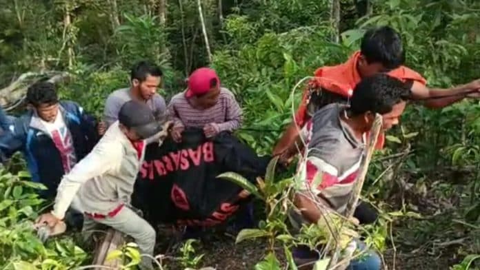 tim_sar_gabungan_evakuasi_jenazah_remaja_asal_simalungun_yang_jatuh_ke_jurang_sedalam_80_meter