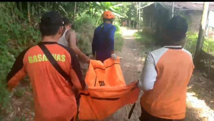 tim_sar_temukan_jasad_balita_yang_hanyut_di_sungai_belawan