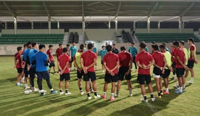 timnas_indonesia_targetkan_lolos_16_besar_piala_asia_2023_qatar
