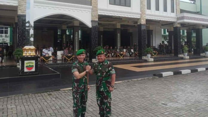 tinggalkan_kodam_1_bukit_barisan_mayjen_tni_achmad_daniel_chardin_prajurit_jangan_berpolitik