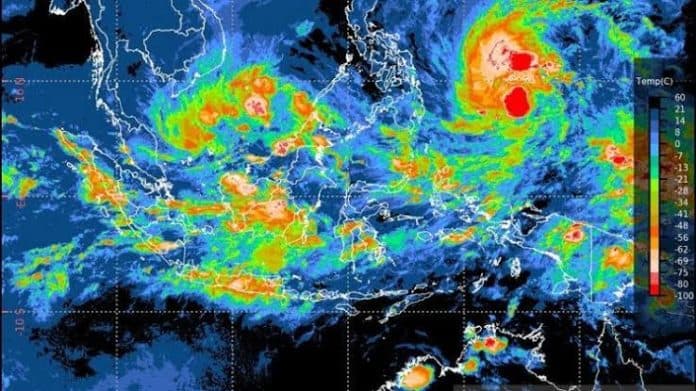 tingginya_intensitas_hujan_di_sumut_ini_penyebabnya