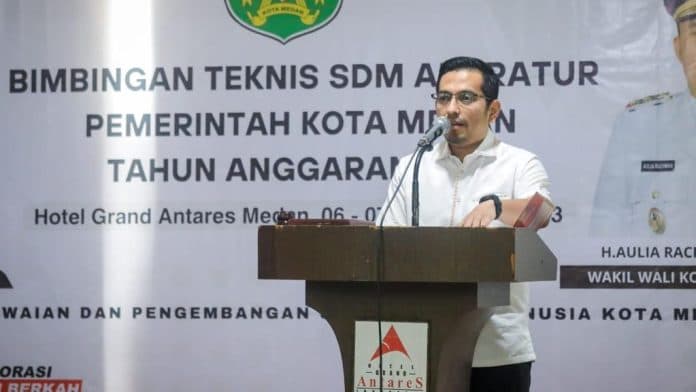 tingkatkan_kemampuan_sdm_asn_pemko_medan_ikuti_bimtek_analis