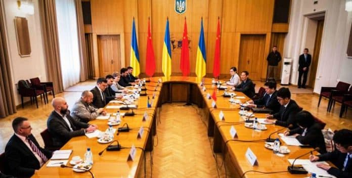 tiongkok_sebut_hanya_dialog_rusia_ukraina_dapat_ciptakan_perdamaian