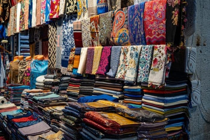 tips_rawat_kain_batik_agar_warna_dan_motifnya_tetap_cantik