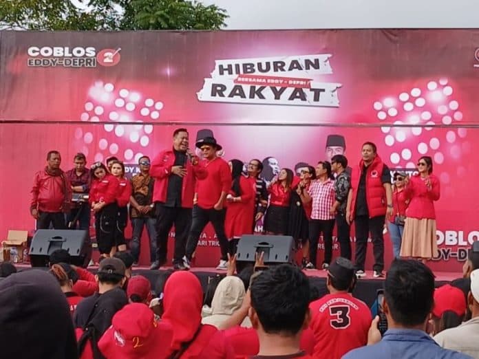 tokoh_masyarakat_ajak_warga_dairi_pilih_paslon_eddy_depri_agar_tidak_beli_kucing_dalam_karung