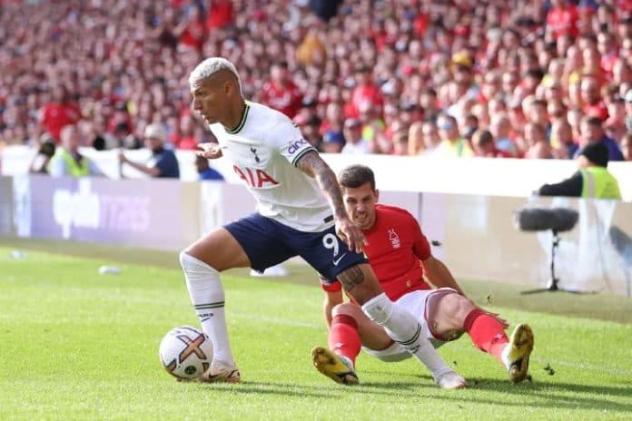 tottenham_hotspur_libas_nottingham_forest_dua_gol_tanpa_balas