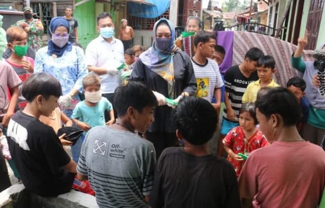 tp_pkk_tanjungbalai_bagikan_2000_ribu_masker