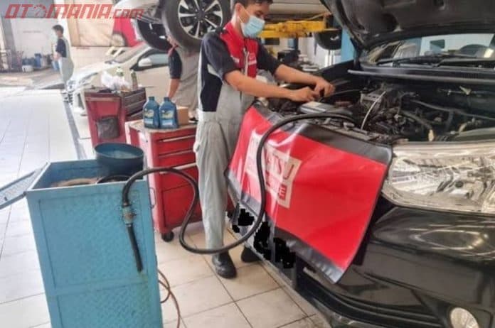 transmisi_mobil_matik_bekas_sering_nyangkut_perhatikan_pergantian_oli