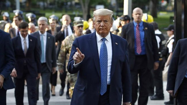 trump_tolak_pemangkasan_anggaran_departemen_kepolisian