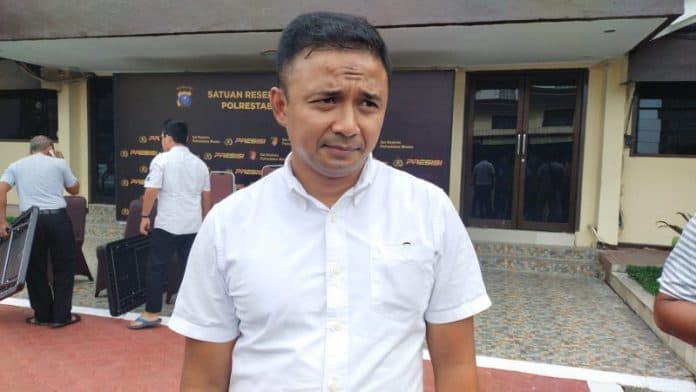 tujuh_pelaku_pembakaran_cafe_duku_indah_diburu_polrestabes_medan