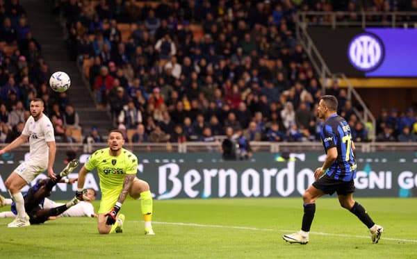 tundukkan_empoli_2_0_inter_tinggal_selangkah_lagi_raih_scudetto