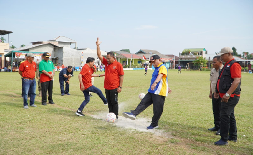 turnamen_sepak_bola_u_17_piala_robin_simatupang_digelar_di_patumbak