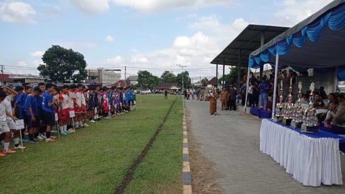 turnamen_wali_kota_cup_2024_dibuka_stadion_sangnaualuh_mangkrak_edy_rahmayadi_tipu_tipu