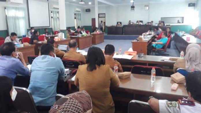 undang_forkopimda_hadiri_rdp_dprd_wali_kota_siantar_dijebak_panglima_talam