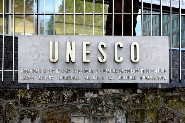 unesco_60_persen_influencer_tak_verifikasi_fakta_sebelum_bagikan_konten