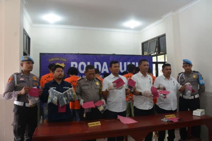 ungkap_9_kasus_polres_labusel_tangkap_13_tersangka_penyalahguna_narkoba