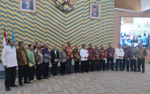 unimed_dan_15_ptn_terima_hibah_revitalisasi_lptk_tahun_2022