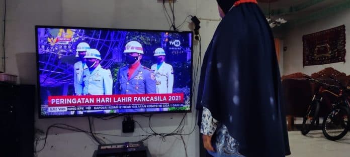 upacara_hari_lahir_pancasila_2021_meski_secara_virtual_pns_tetap_pakai_seragam_korpri