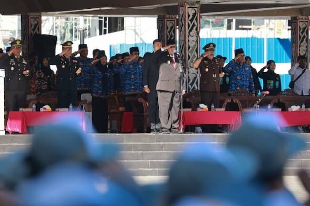 upacara_sumpah_pemuda_suguhkan_pakaian_adat_8_etnis_di_siantar