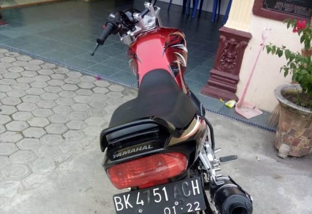 usai_dicat_pekerja_bengkel_gadaikan_scorpio_tentara